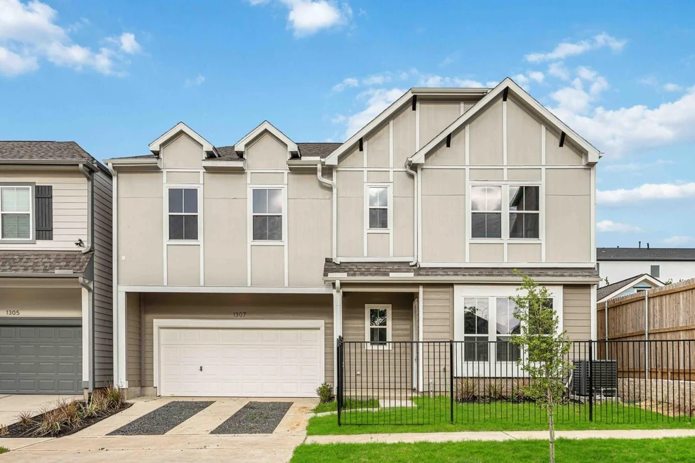 Unit for sale at 1307 Beachton Street, Houston, TX 77007