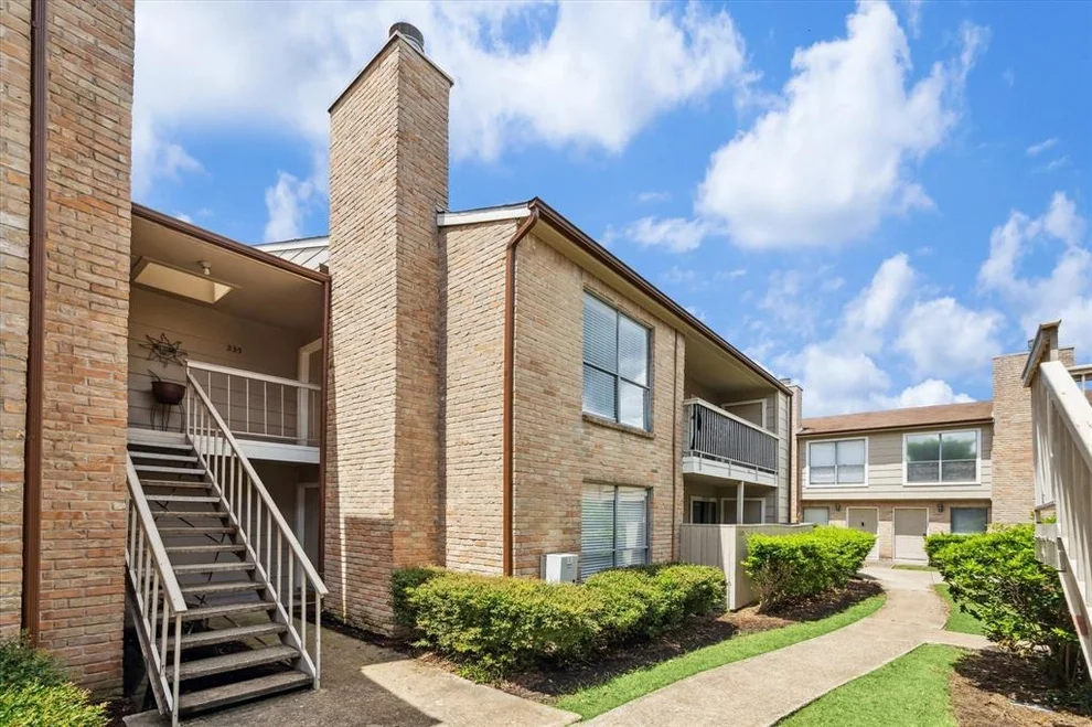 Unit for sale at 2100 Wilcrest Drive, Houston, TX 77042