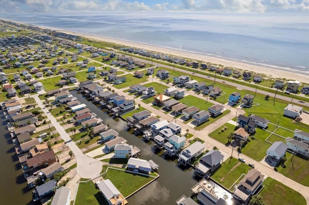 Unit for sale at 22206 Cantina Drive, Galveston, TX 77554