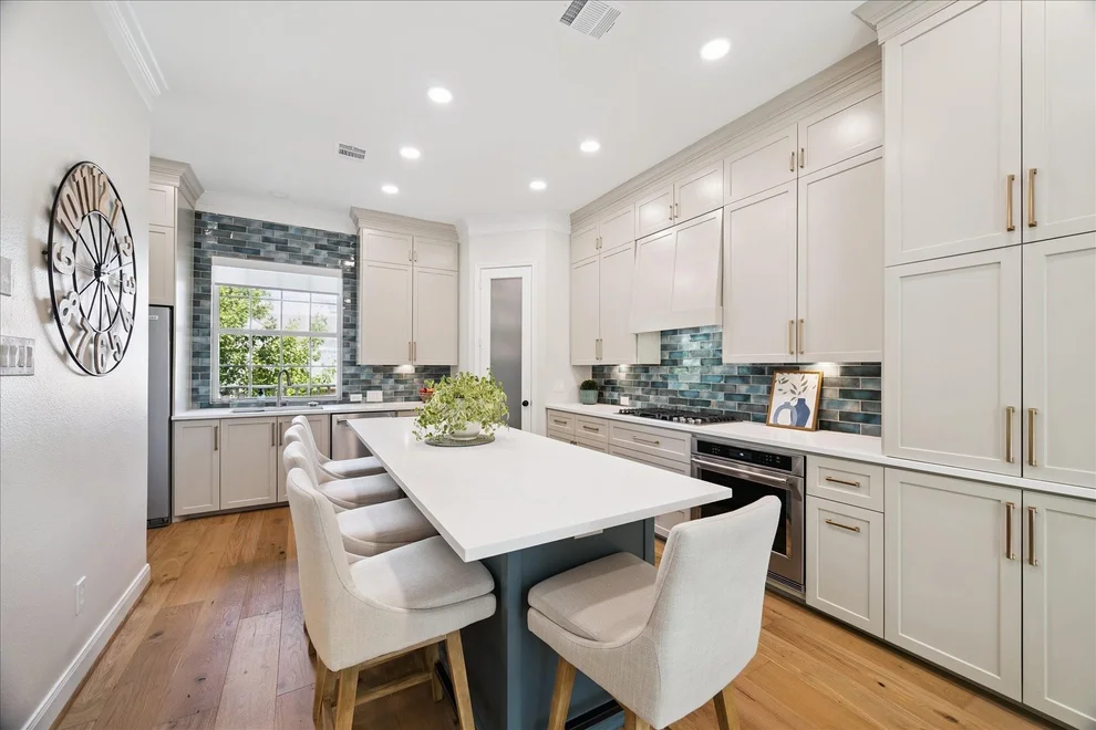 Unit for sale at 107 Low Country Lane, The Woodlands, TX 77380