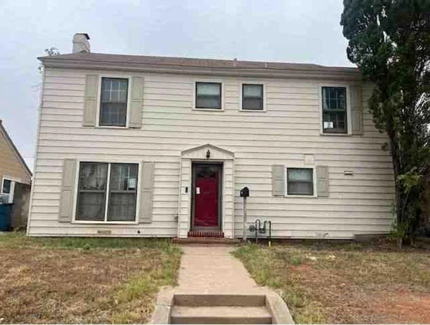 Unit for sale at 1104 E 13th Street, Sweetwater, TX 79556