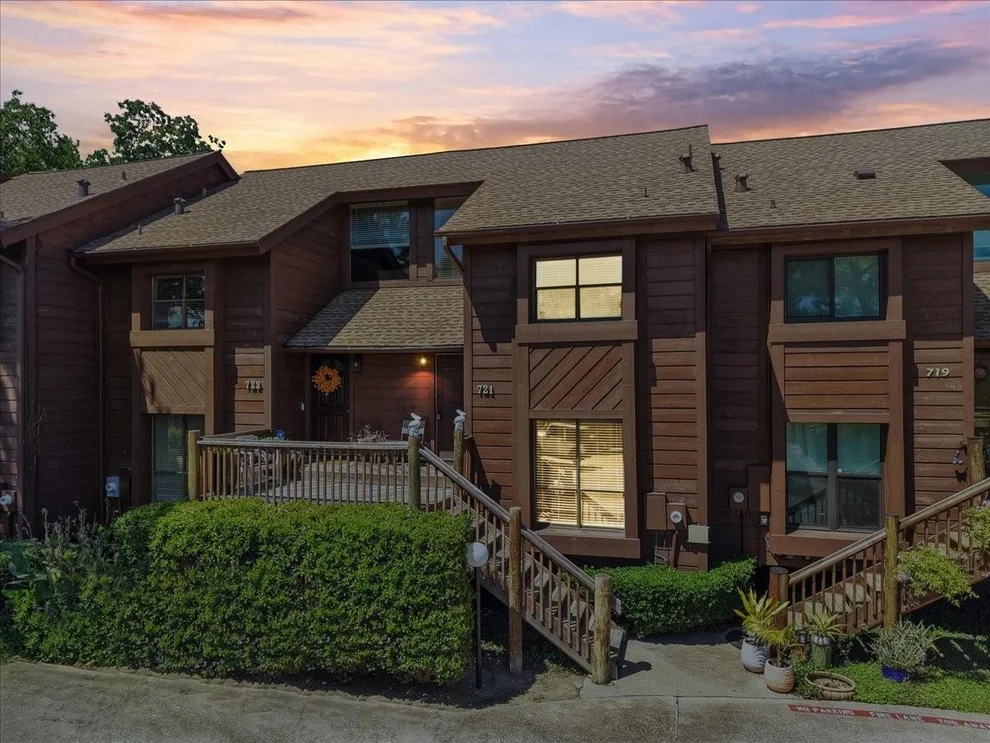 Unit for sale at 721 Davis Road, League City, TX 77573