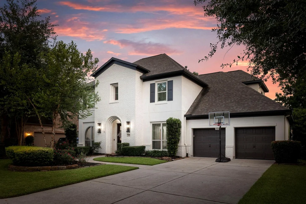 Unit for sale at 135 Monterrey Bend, Montgomery, TX 77316