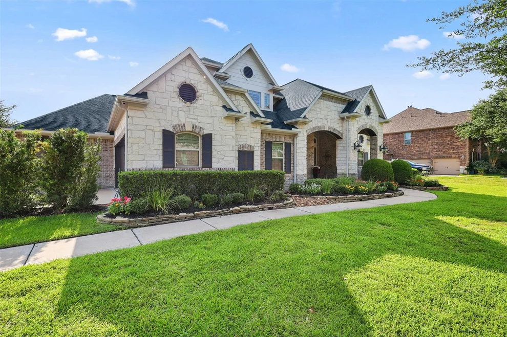 Unit for sale at 17707 Country Cove, Cypress, TX 77433