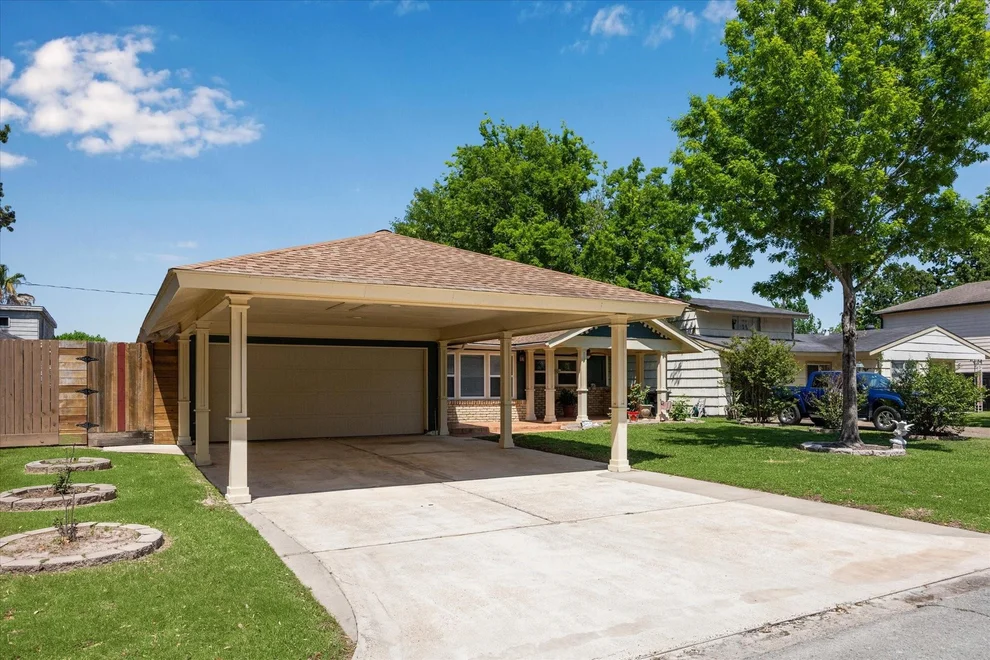 Unit for sale at 7506 Dearborn Street, Houston, TX 77055