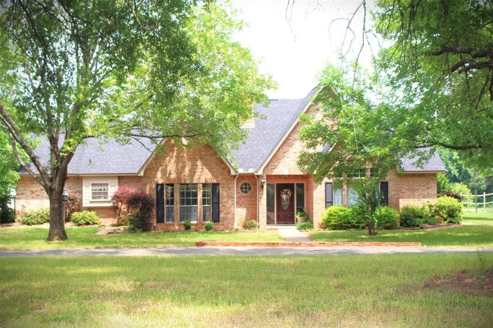 Unit for sale at 1119 Fm 2712, Crockett, TX 75835