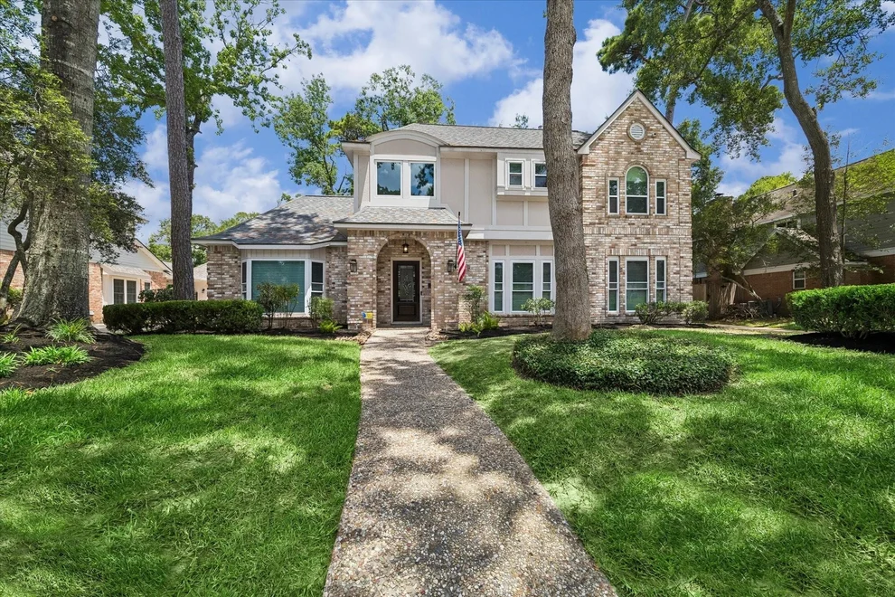Unit for sale at 2906 Eagle Creek Drive, Kingwood, TX 77345