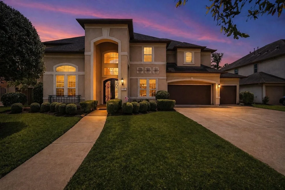 Unit for sale at 6011 Abercombie Lane, Sugar Land, TX 77479