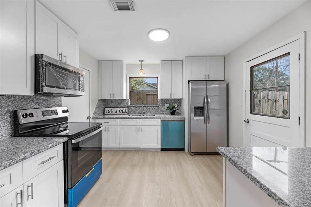 Unit for sale at 7150 Carvel Lane, Houston, TX 77074