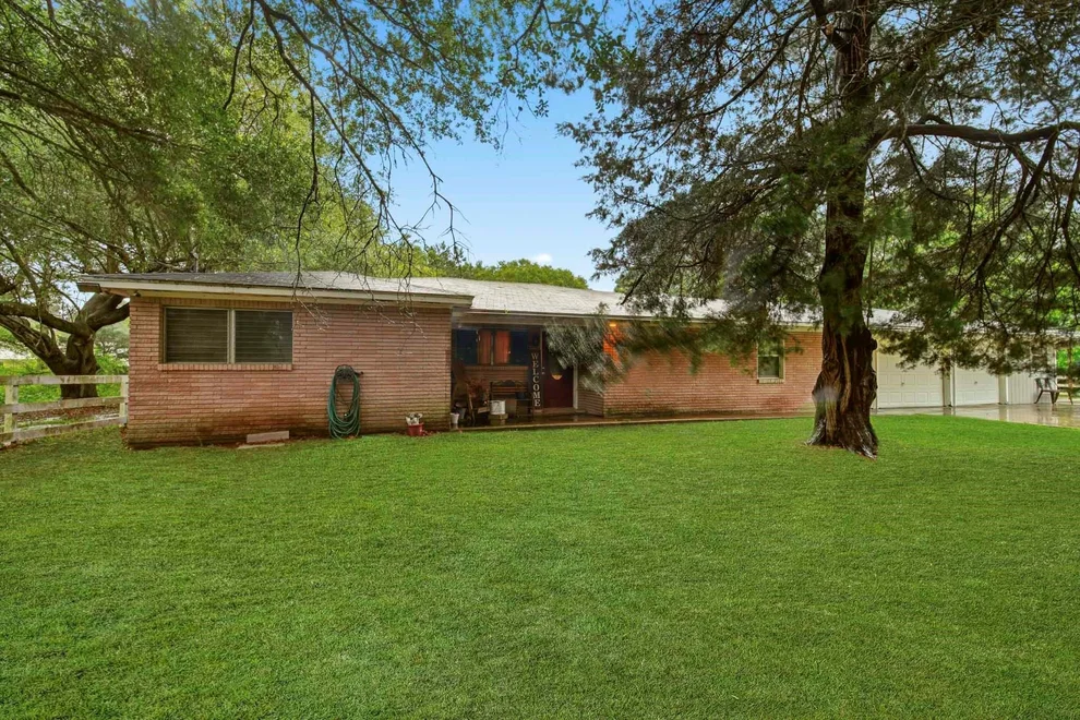 Unit for sale at 731 Meneley Road, Winnie, TX 77665