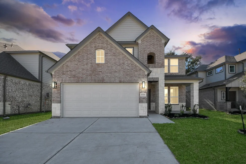Unit for sale at 15719 Telge Ridge Lane, Cypress, TX 77429