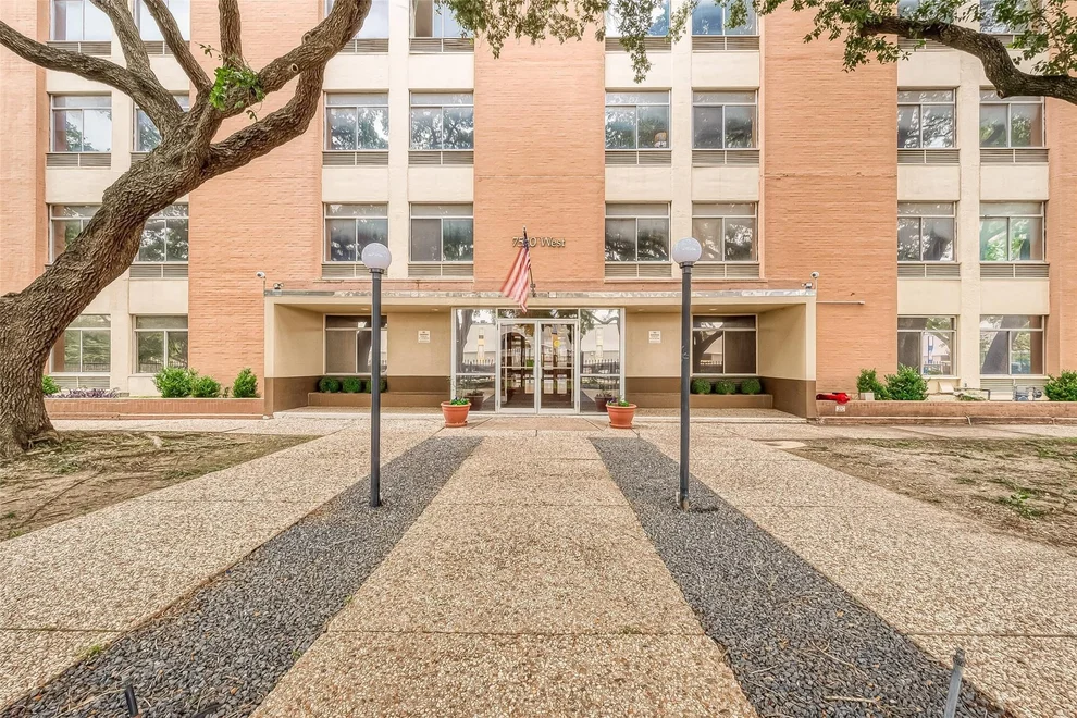 Unit for sale at 7520 Hornwood Drive, Houston, TX 77036