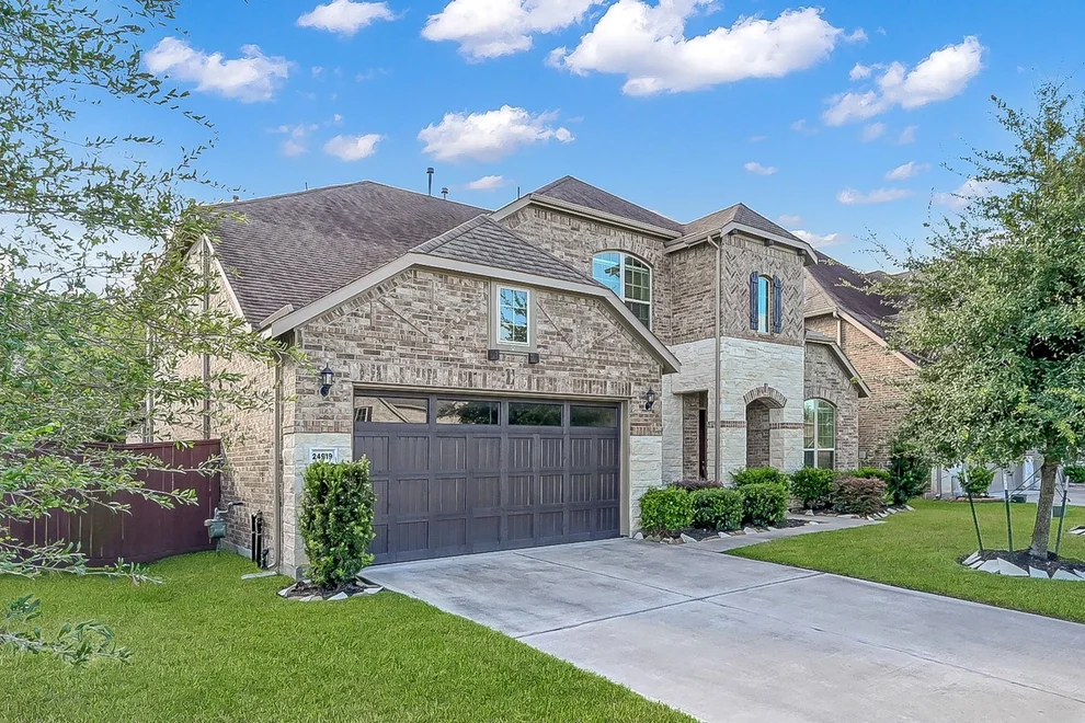 Unit for sale at 24919 Bridgeton Meadow Lane, Katy, TX 77494
