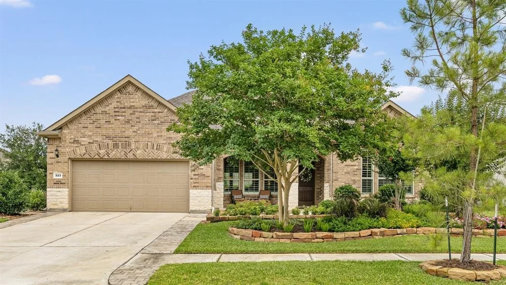 Unit for sale at 223 Silver Dapple, The Woodlands, TX 77382