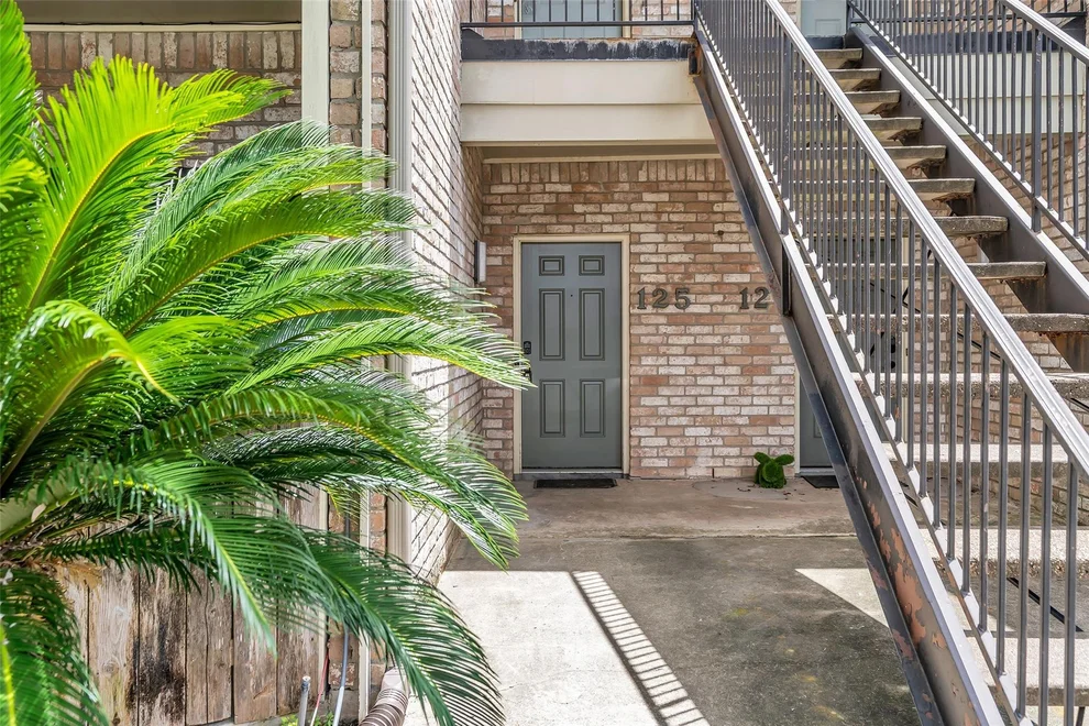 Unit for sale at 8100 Cambridge Street, Houston, TX 77054