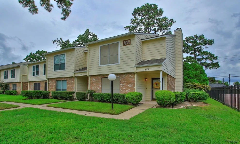 Unit for sale at 14555 Wunderlich Drive, Houston, TX 77069
