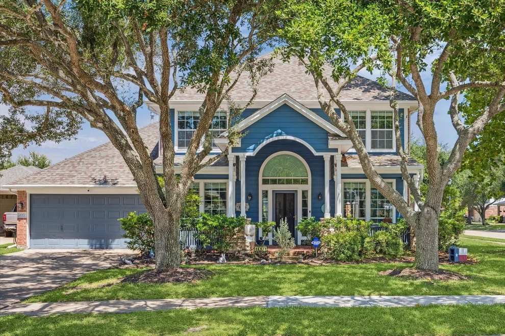 Unit for sale at 1001 Victorian Court, Seabrook, TX 77586