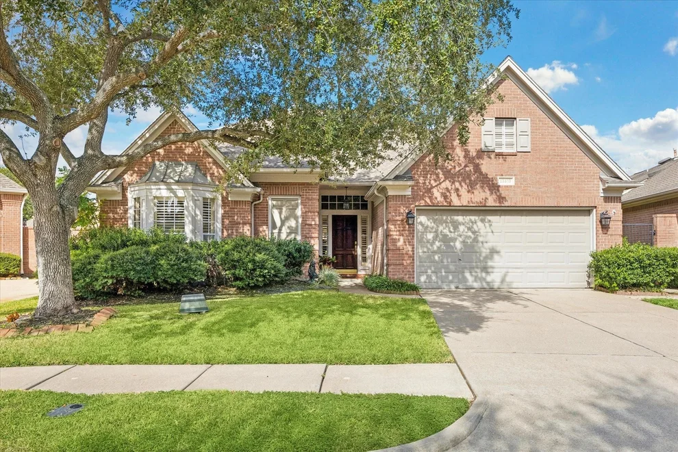 Unit for sale at 13810 Senca Park Drive, Houston, TX 77077