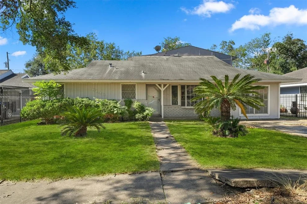 Unit for sale at 6146 Andwood Street, Houston, TX 77087