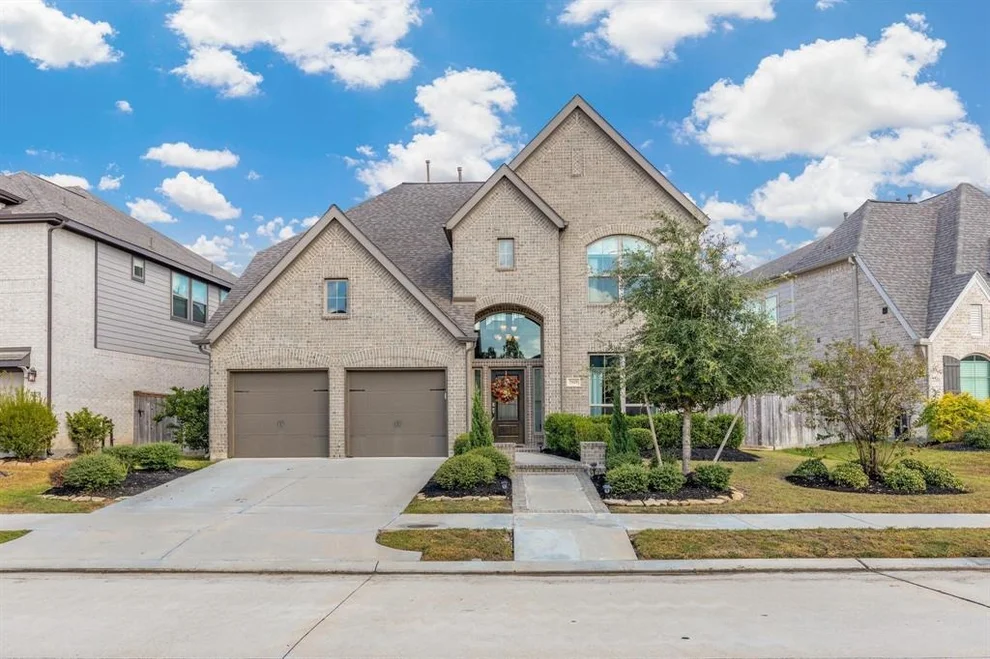 Unit for sale at 19618 Mier Expedition Drive, Cypress, TX 77433