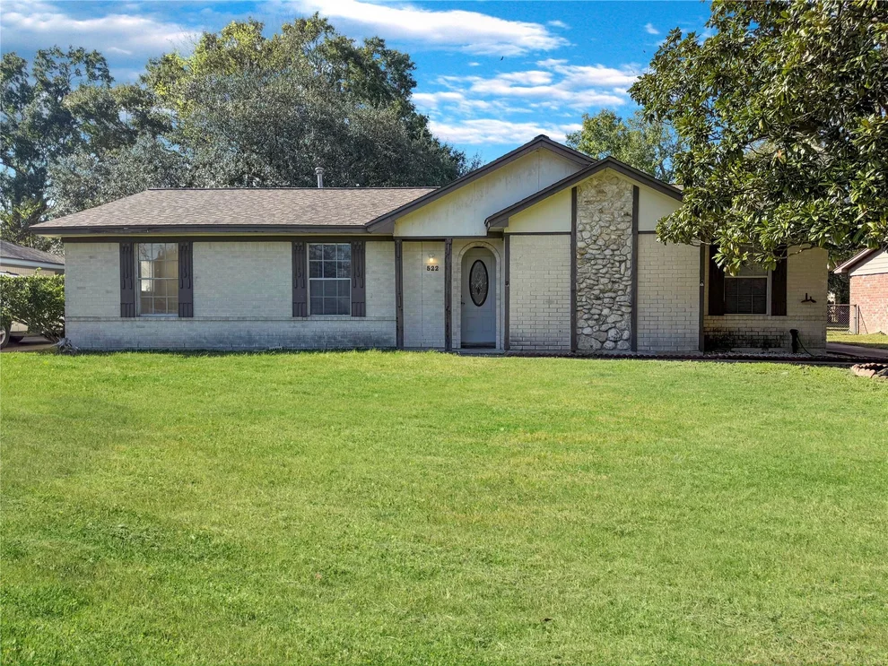 Unit for sale at 522 Charleston Square, Humble, TX 77338