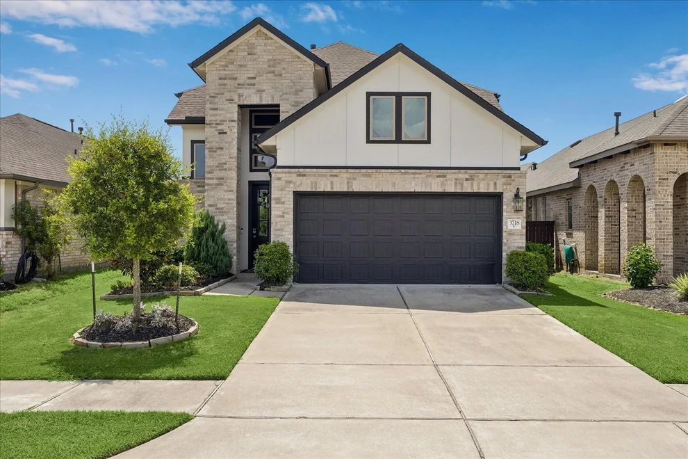 Unit for sale at 3718 Amoroso Drive, Iowa Colony, TX 77583