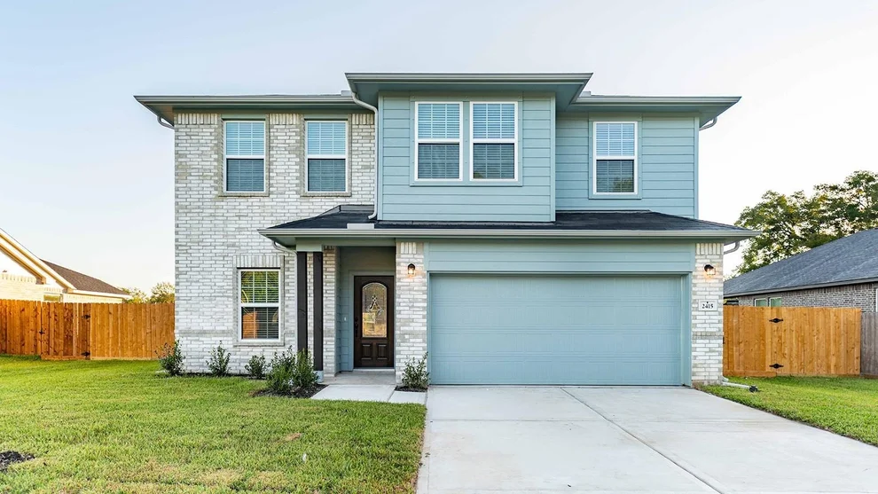 Unit for sale at 2415 Ridgewood Drive, West Columbia, TX 77486