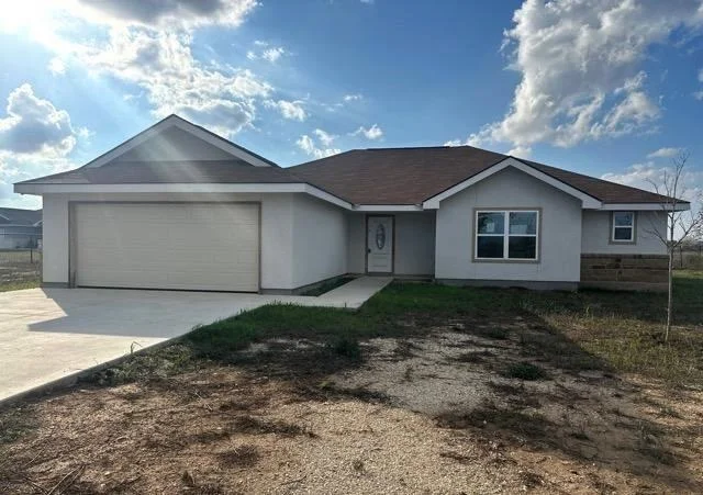 Unit for sale at 2519 County Road 5710, Devine, TX 78016