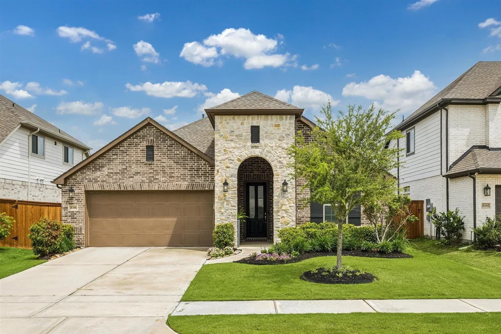 Unit for sale at 18306 Summerland Lake Way, Cypress, TX 77433