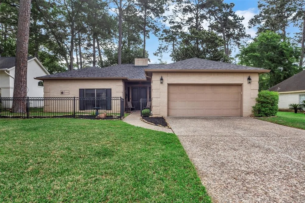 Unit for sale at 3318 Lake Island Drive, Montgomery, TX 77356