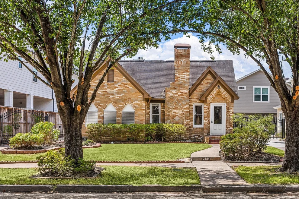 Unit for sale at 2141 Colquitt Street, Houston, TX 77098