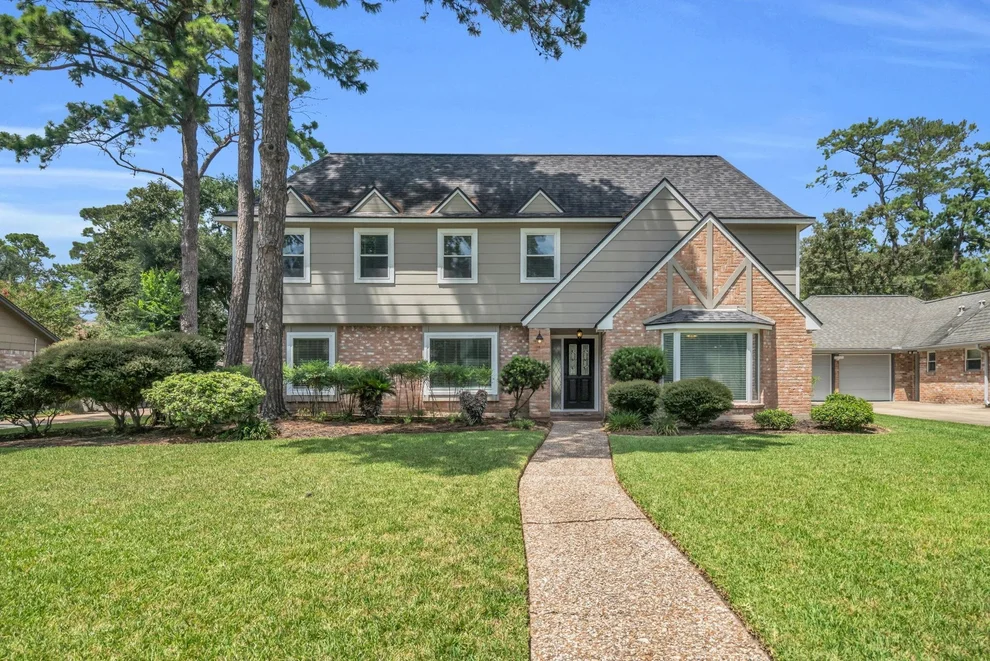 Unit for sale at 11914 Moorcreek Drive, Houston, TX 77070