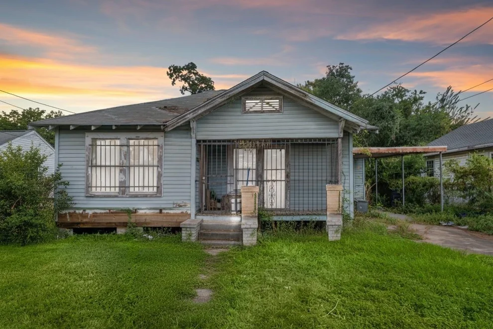 Unit for sale at 6619 Avenue, Houston, TX 77011