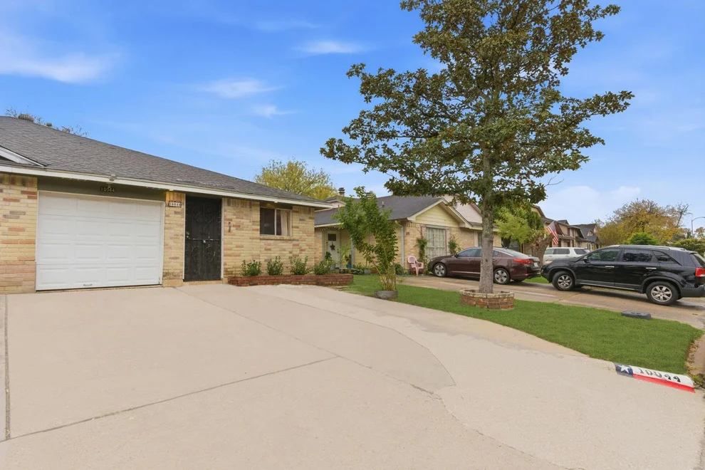 Unit for sale at 10044 Lasaber Court, Houston, TX 77038