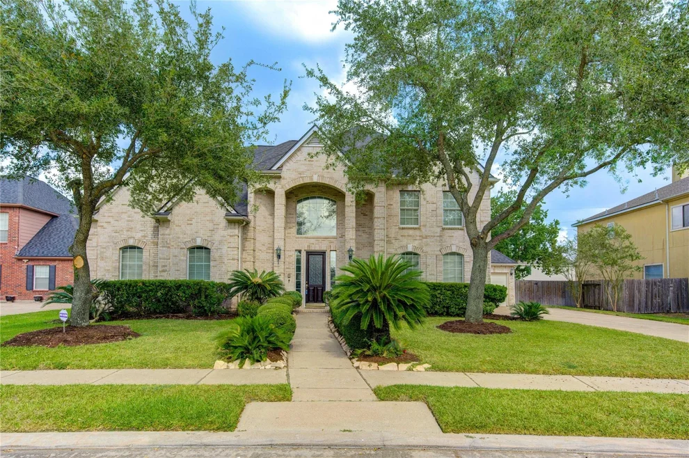 Unit for sale at 10815 Ashland Bridge Lane, Sugar Land, TX 77498