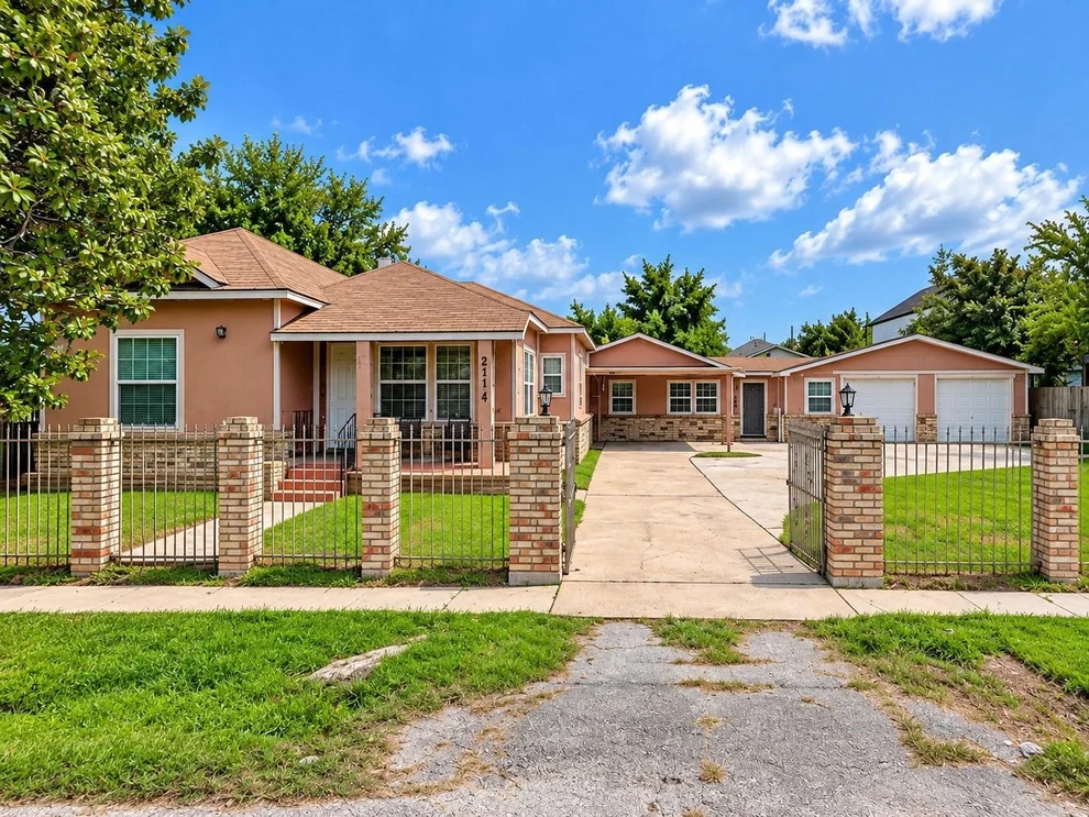 Unit for sale at 2714 Stevens Street, Houston, TX 77026