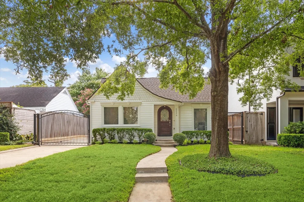 Unit for sale at 6026 Lake Street, West University Place, TX 77005