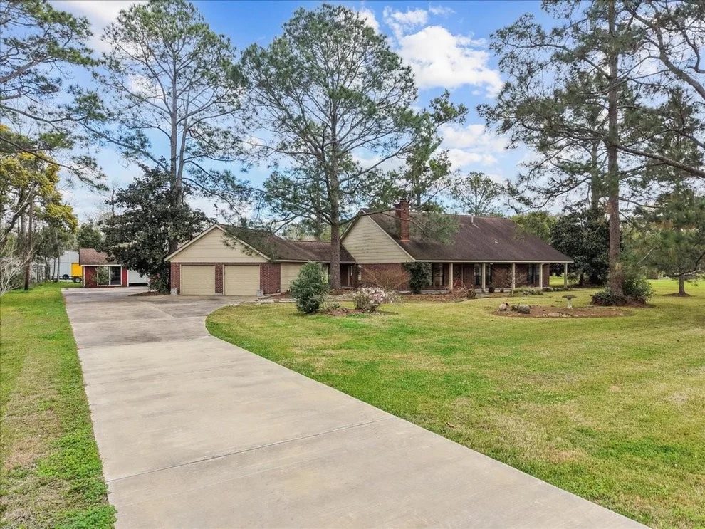 Unit for sale at 6311 Avenue M, Santa Fe, TX 77510