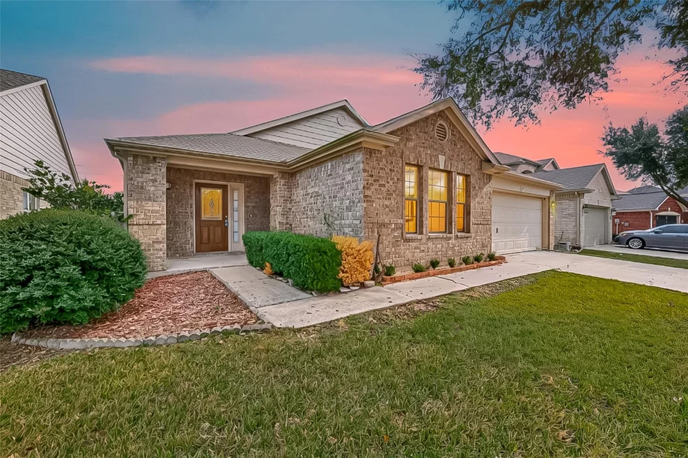 Unit for sale at 3014 Crestbrook Bend Lane, Katy, TX 77449