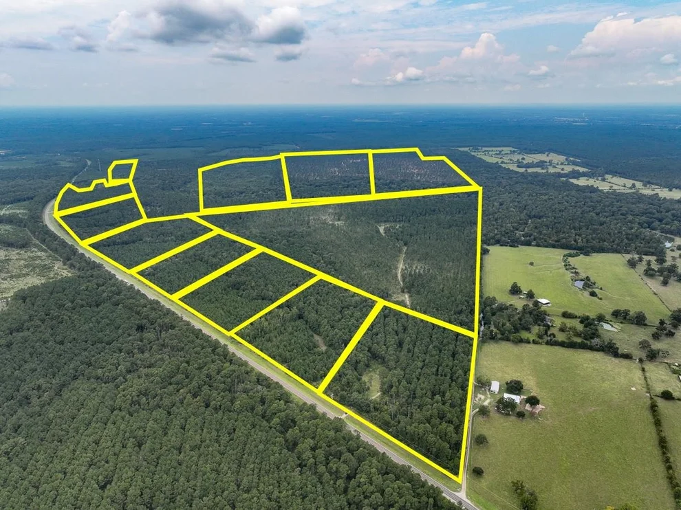 Unit for sale at 34 Highway 94 Road, Groveton, TX 75845