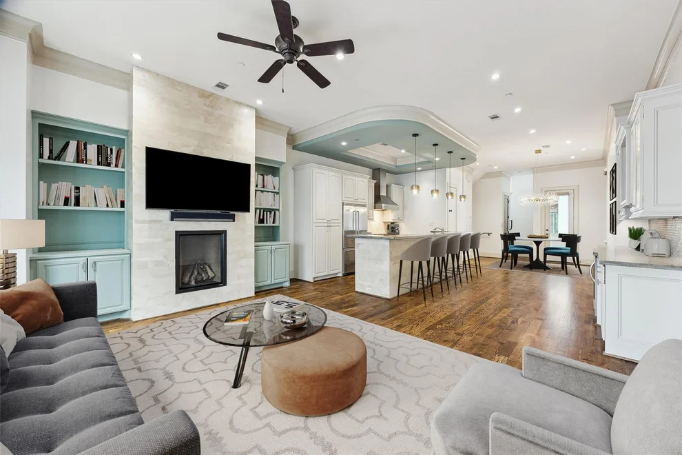 Unit for sale at 5214 Calle Cordoba Place, Houston, TX 77007