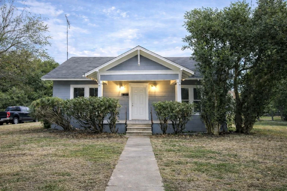 Unit for sale at 716 Olive Street, Wharton, TX 77488
