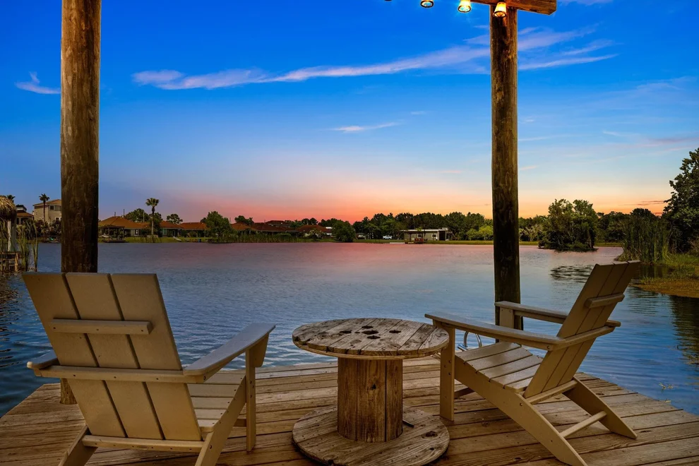 Unit for sale at 623 28th Street, San Leon, TX 77539