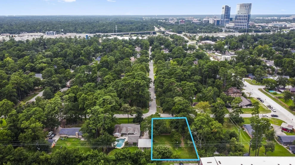 Unit for sale at 000 Maplewood Drive, Oak Ridge North, TX 77386