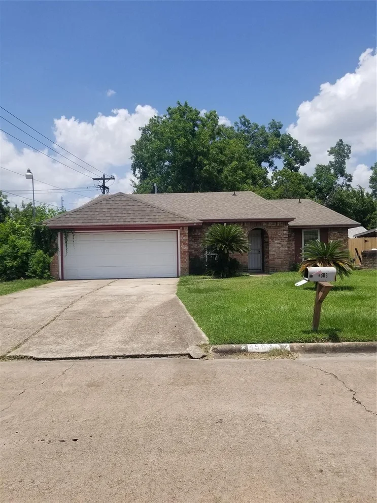 Unit for sale at 4503 Connorvale Road, Houston, TX 77039