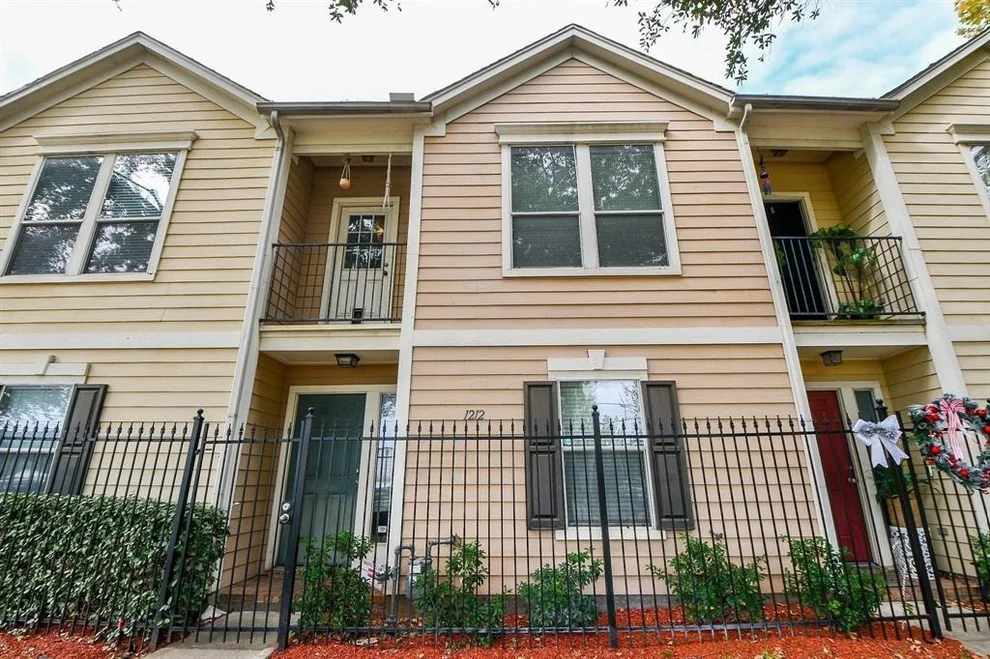 Unit for sale at 1212 Palmer Street, Houston, TX 77003