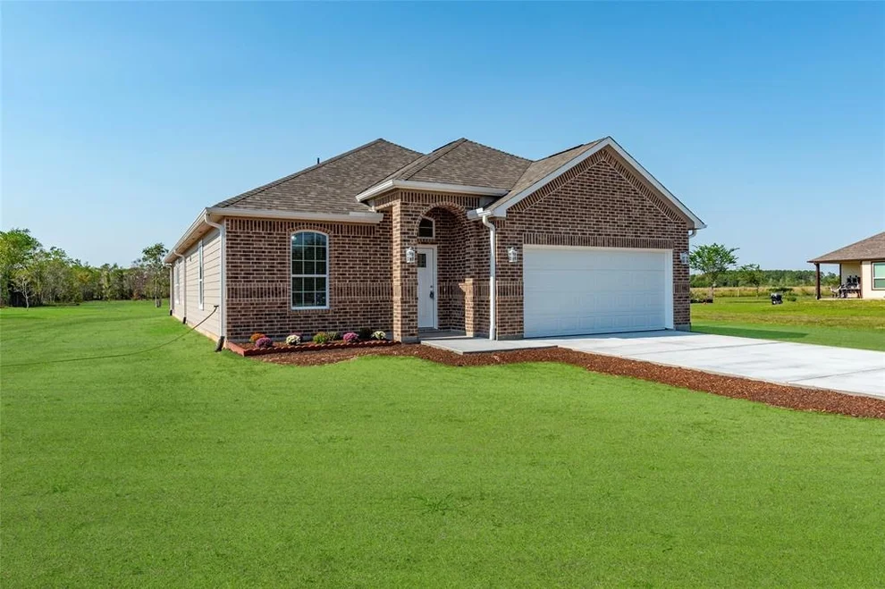 Unit for sale at 4816 Cr-172, Alvin, TX 77511