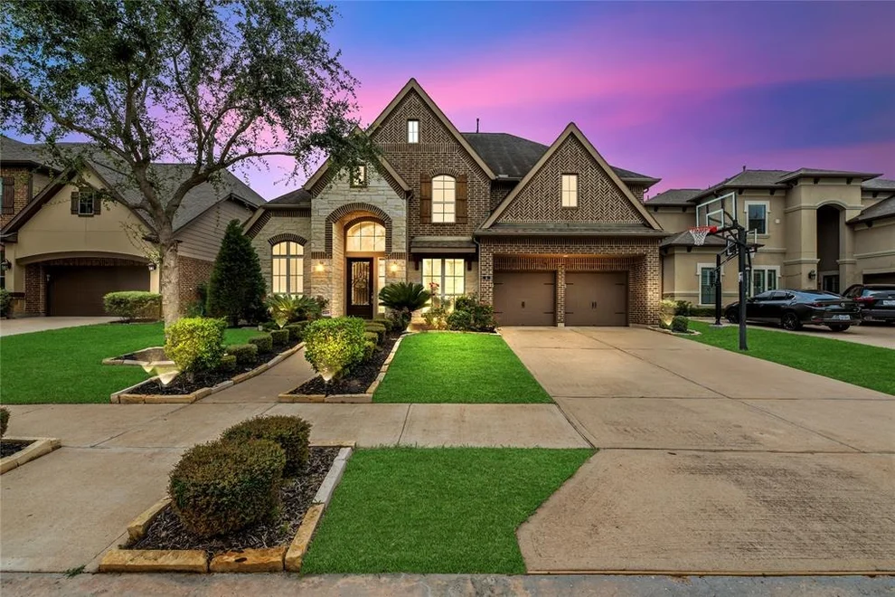 Unit for sale at 6 Volerran Path Lane, Missouri City, TX 77459