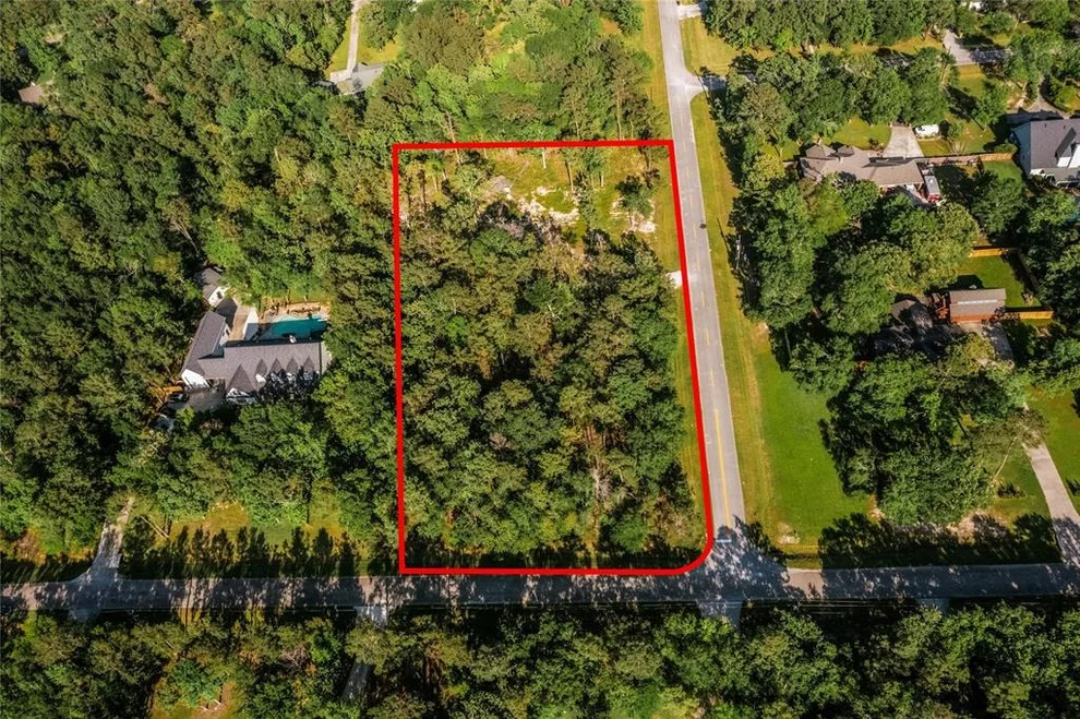 Unit for sale at 11735 White Oak Trail, Conroe, TX 77385