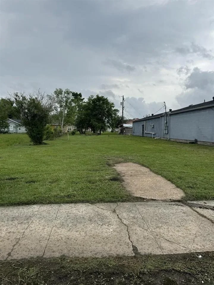 Unit for sale at 1114 14th St, Port Arthur, TX 77640